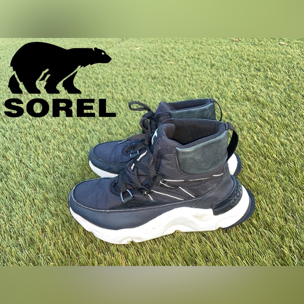 Sorel Black and White Winter Boots